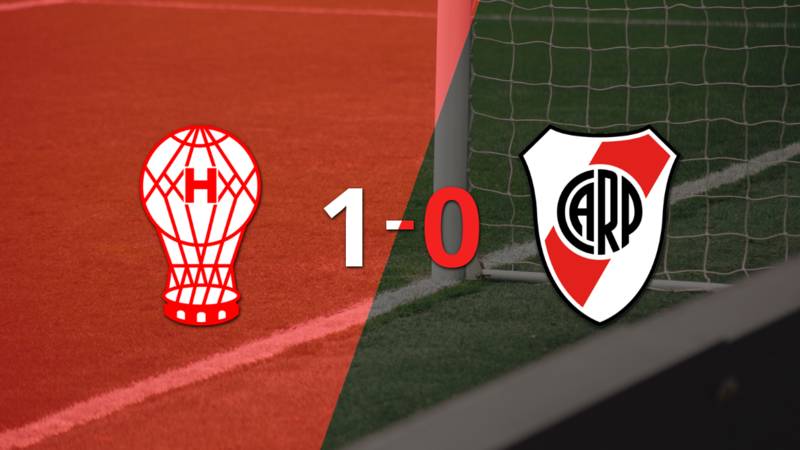 Con un solo gol, Huracán derrotó a River Plate en la Quema
