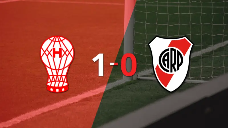 Con un solo gol, Huracán derrotó a River Plate en la Quema
