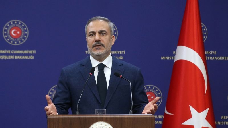 Turquía reiterará oferta de acoger conversaciones de paz entre Ucrania y Rusia en cumbre de Londres: fuente