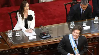 El tenso cruce entre Villarruel y Milei en la apertura del Congreso: "No te apures" El tenso cruce entre Villarruel y Milei en la apertura del Congreso: "No te apures"