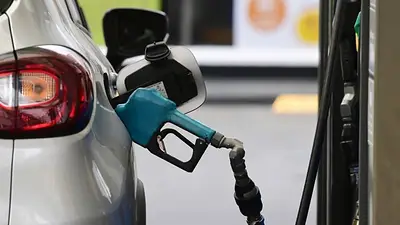 Por disposición de Milei, aumentaron los combustibles en todo el país: cuánto cuesta el litro de nafta en Córdoba Por disposición de Milei, aumentaron los combustibles en todo el país: cuánto cuesta el litro de nafta en Córdoba