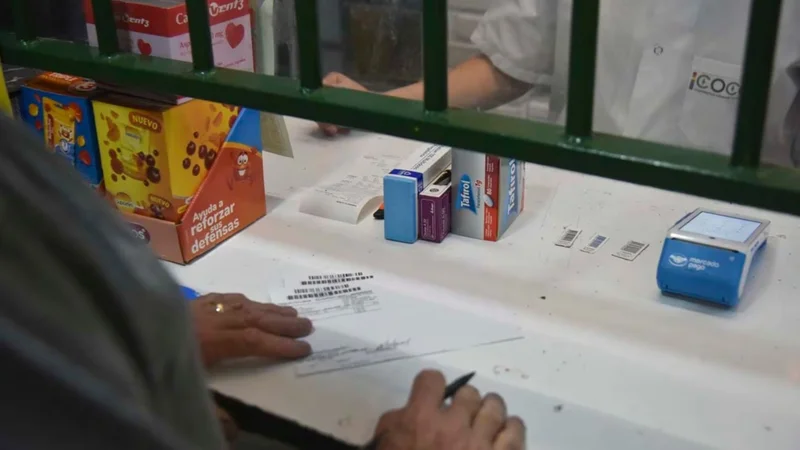 Jubilado en farmacia.