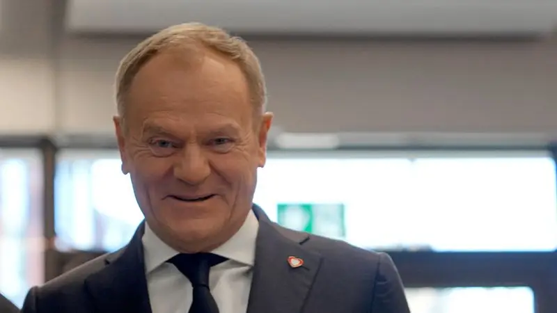 Polonia podría reorientar los fondos de la UE para defensa, según un ministro
