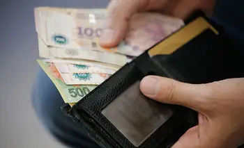 Por qué la caída de los salarios es clave en el plan de Milei | Crisis económica