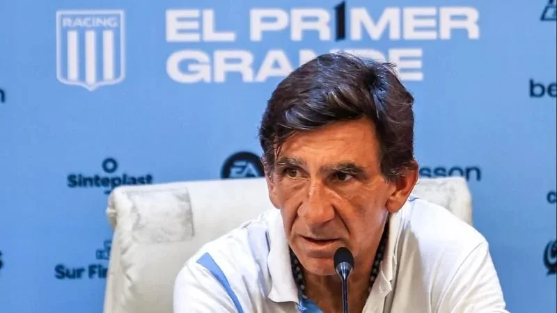Racing perdió con San Lorenzo y Gustavo Costas explotó contra los árbitros: "Ninguna"