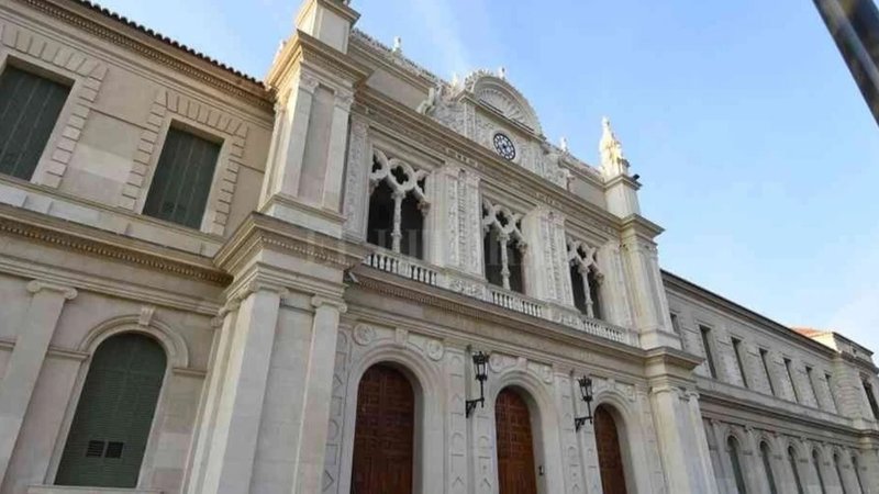 Las universidades sufren el ajuste de Milei: el rector de la UNL advirtió por una pérdida de la "calidad educativa"
