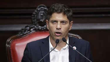 Kicillof, contra Milei: "Con la democracia y el federalismo no se juega"
