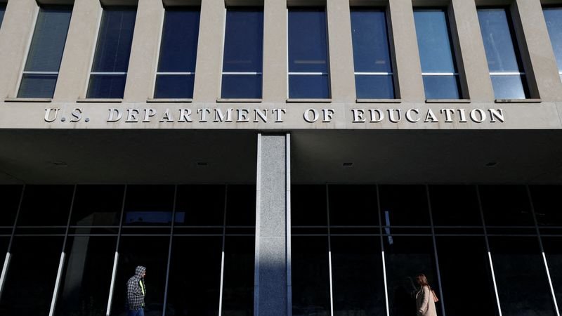 Trump ordenará abolir el Departamento de Educación de EEUU, según WSJ
