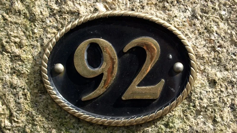 Numerología 92