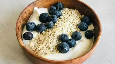 Por qué no hay que consumir arándanos con yogur. Cuáles son las desventajas de consumir yogur junto a arándanos como acompañamiento. Por qué no hay que consumir arándanos con yogur. Cuáles son las desventajas de consumir yogur junto a arándanos como acompañamiento.