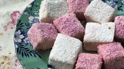 Cómo hacer una golosina de yogur para dejar de consumir azúcar. Cómo hacer gomitas de yogur caseras y qué beneficios tienen para la salud. Cómo hacer una golosina de yogur para dejar de consumir azúcar. Cómo hacer gomitas de yogur caseras y qué beneficios tienen para la salud.