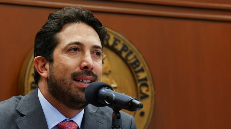 Colombia contempla posibilidad de nuevo aplazamiento de gastos en presupuesto del 2025: Ministro de Hacienda