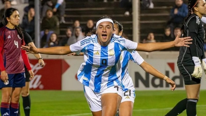 De Formosa al mundo: la historia de Estefanía Pomar, la joven que brilla en el futbol brasileño