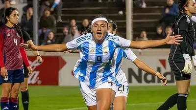 De Formosa al mundo: la historia de Estefanía Pomar, la joven que brilla en el futbol brasileño De Formosa al mundo: la historia de Estefanía Pomar, la joven que brilla en el futbol brasileño