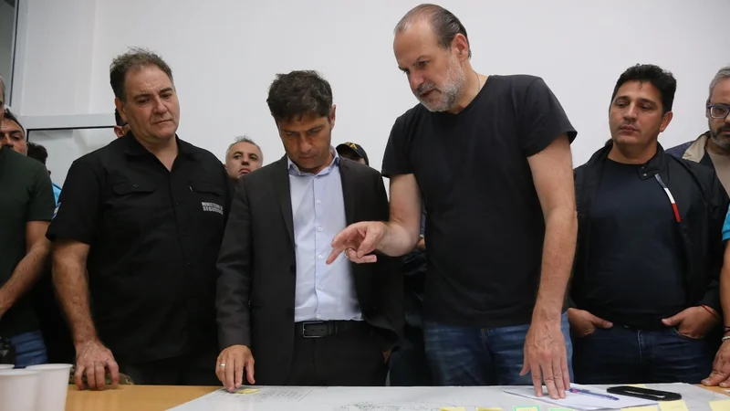 Kicillof, sobre Bahía Blanca: "El Estado bonaerense, junto al Municipio, puso todo lo que tenía a su alcance"