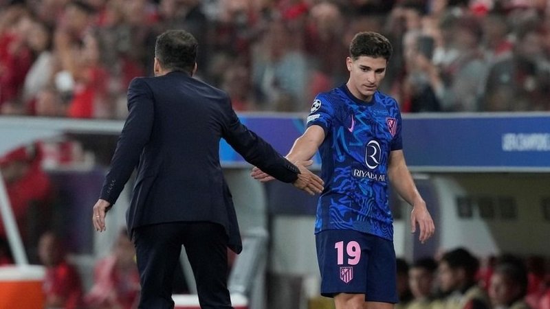 El duro golpe que recibió Julián Álvarez con el Atlético de Madrid por LaLiga