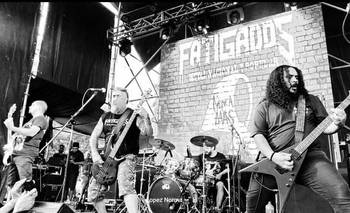 "Fatigados", la banda metalera que se suma a la marcha de jubilados | Contra la represión