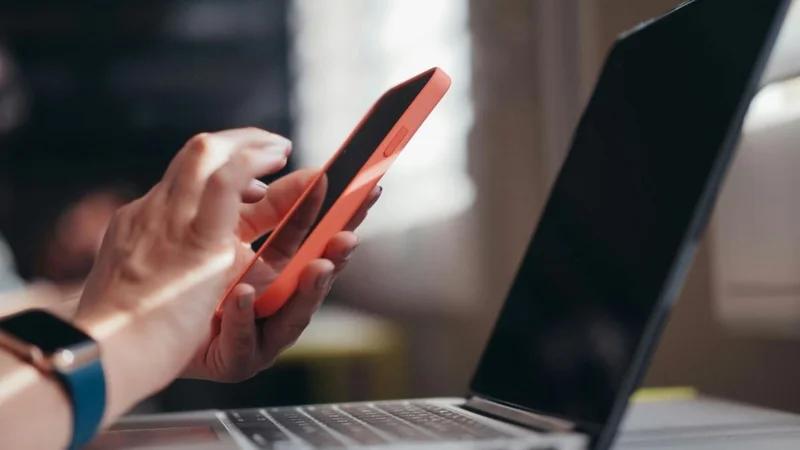 Cuál es la nueva estafa virtual que circula por redes sociales. Qué es el bono mujer y por qué no hay que contestar los mensajes que lo ofrecen. 