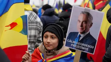 El líder de la ultraderecha de Rumanía recurrirá el rechazo de su candidatura a la presidencia