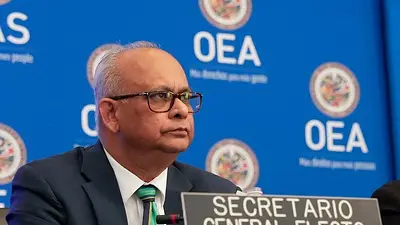 Albert Ramdin, de Surinam, se convertirá en el primer secretario general caribeño de la OEA Albert Ramdin, de Surinam, se convertirá en el primer secretario general caribeño de la OEA