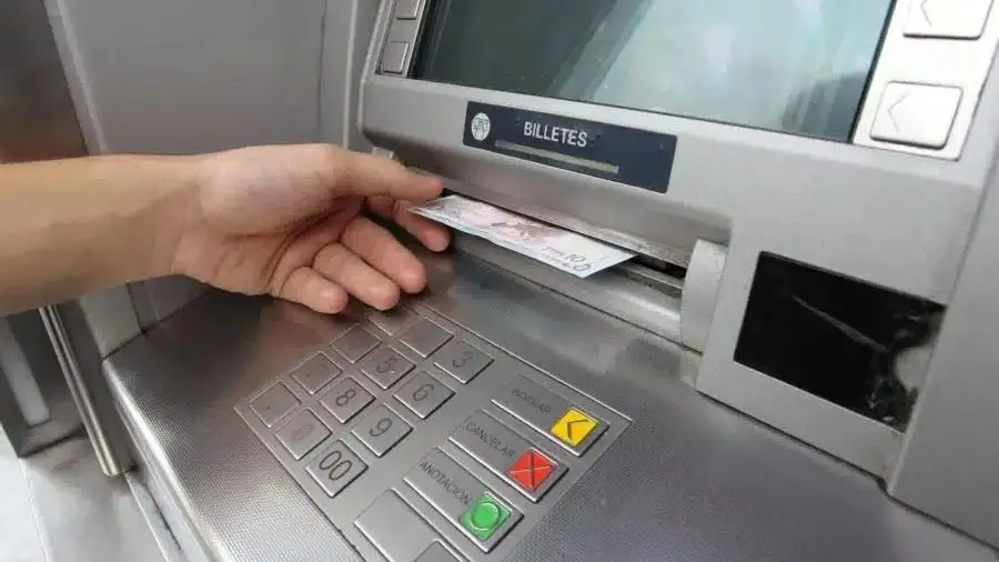 Javier Milei Cajeros AutomÃ¡ticos Bancos Crisis EconÃ³mica Argentina