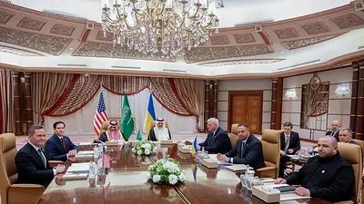 Comienzan las conversaciones entre EEUU y Ucrania en Arabia Saudí tras el grave ataque a Rusia Comienzan las conversaciones entre EEUU y Ucrania en Arabia Saudí tras el grave ataque a Rusia