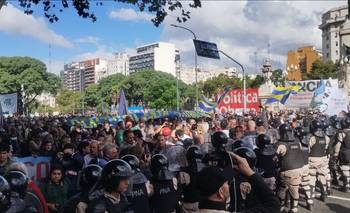 Se activó el protocolo antipiquetes: la Policía provoca a la marcha de jubilados | Jubilados