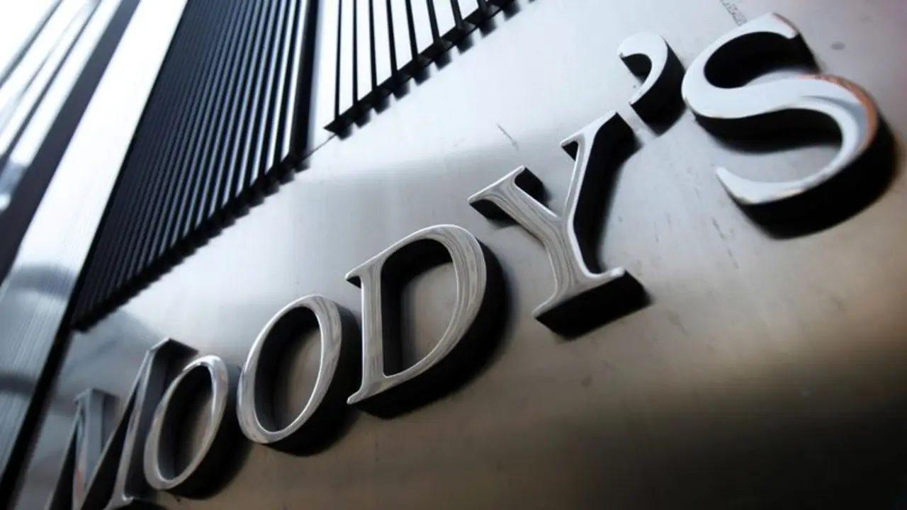 Moody’s anticipó el fin del “riesgo kuka” y le dio blindaje al ajuste para 2027