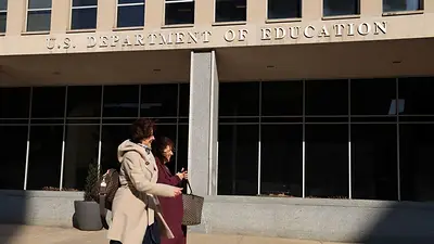 Fiscales demócratas presentan demanda contra desmantelamiento de Departamento de Educación de EEUU Fiscales demócratas presentan demanda contra desmantelamiento de Departamento de Educación de EEUU