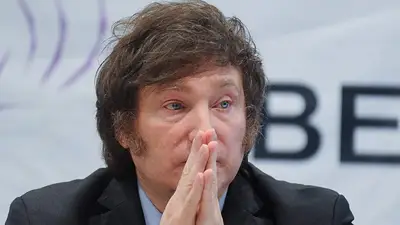 Milei suspendió su viaje a España por la "delicada situación" de Argentina Milei suspendió su viaje a España por la "delicada situación" de Argentina