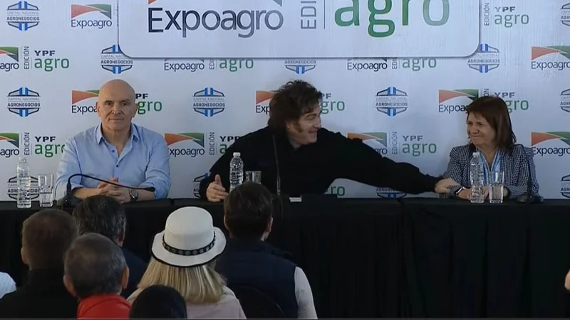 Milei respaldo a Bullrich y amenazó a los jubilados por la próxima marcha: "Voy a acelerar más" Milei respaldo a Bullrich y amenazó a los jubilados por la próxima marcha: "Voy a acelerar más"