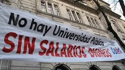 Ajuste a la educación: docentes universitarios de Rosario advierten pérdida salarial del 70% Ajuste a la educación: docentes universitarios de Rosario advierten pérdida salarial del 70%