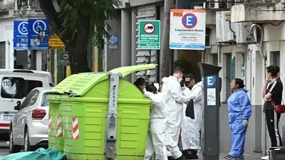 Hallazgo macabro en Rosario: encontraron restos humanos en tres contenedores de basura Hallazgo macabro en Rosario: encontraron restos humanos en tres contenedores de basura