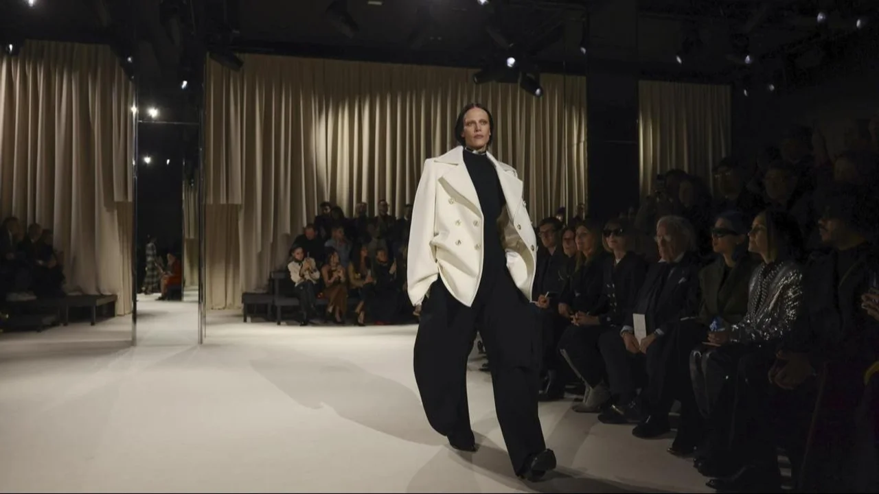 Cómo saber cuáles son las tendencias en ropa que se van a imponer en Argentina.
