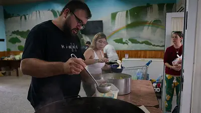 El Gobierno de PBA reforzó un 17% la asistencia alimentaria que garantiza las condiciones necesaria para el proceso pedagógico El Gobierno de PBA reforzó un 17% la asistencia alimentaria que garantiza las condiciones necesaria para el proceso pedagógico