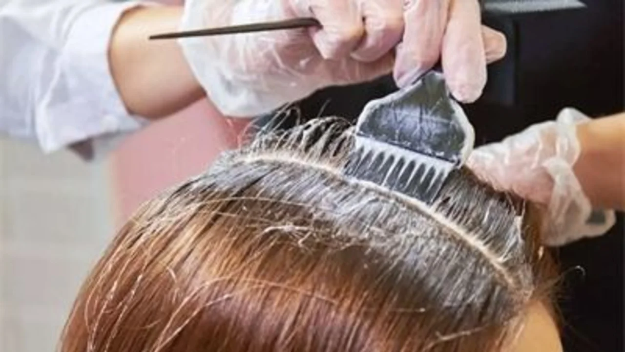 Cuál es el corte de pelo que estará en tendencia y que es muy fácil de mantener. Qué es el Sombré, el corte de pelo tendencia del invierno.