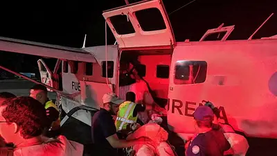 Siete personas mueren en Honduras al caer un avión al agua tras despegar Siete personas mueren en Honduras al caer un avión al agua tras despegar