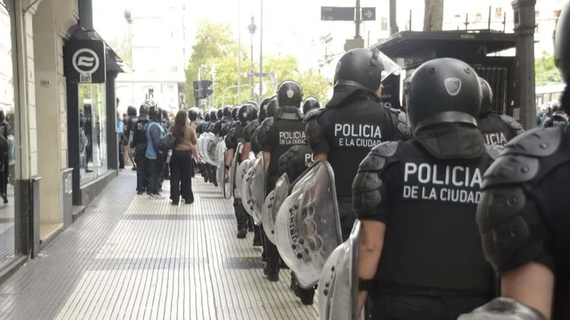 Efectivos de la  Policía de la Ciudad 
