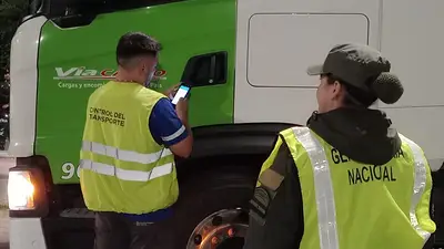 Comenzaron los retenes de Prefectura Nacional en la Autopista Buenos Aires- La Plata Comenzaron los retenes de Prefectura Nacional en la Autopista Buenos Aires- La Plata