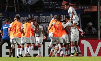 Armenio sorprendió a Talleres en la Copa Argentina: Herrera metió tres goles | Copa argentina