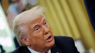 Trump lleva al Supremo desafío a orden de recontratación de trabajadores federales dictada por juez Trump lleva al Supremo desafío a orden de recontratación de trabajadores federales dictada por juez