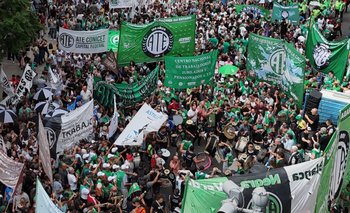 ATE rechazó el aumento del 7,5% para estatales: "Oferta miserable" | Paritarias