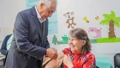 Comenzó la Campaña de Vacunación Antigripal junto con un operativo sanitario: cómo acceder y a quiénes alcanza Comenzó la Campaña de Vacunación Antigripal junto con un operativo sanitario: cómo acceder y a quiénes alcanza