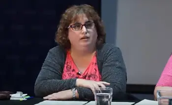 Alicia, la guardiana de los 50 mil vinilos de la Biblioteca Nacional  | Historias de vida