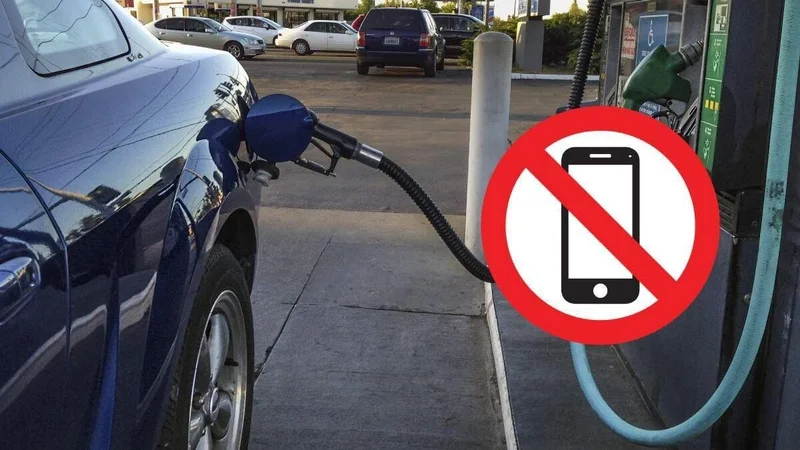 ¿Por qué no permiten usar el celular en las estaciones de servicio al cargar nafta?