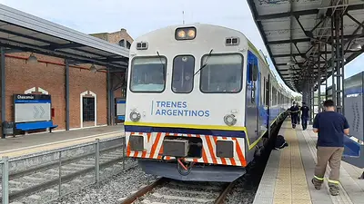 Impacto en el transporte: Milei cerró una histórica línea de trenes en medio de la crisis Impacto en el transporte: Milei cerró una histórica línea de trenes en medio de la crisis