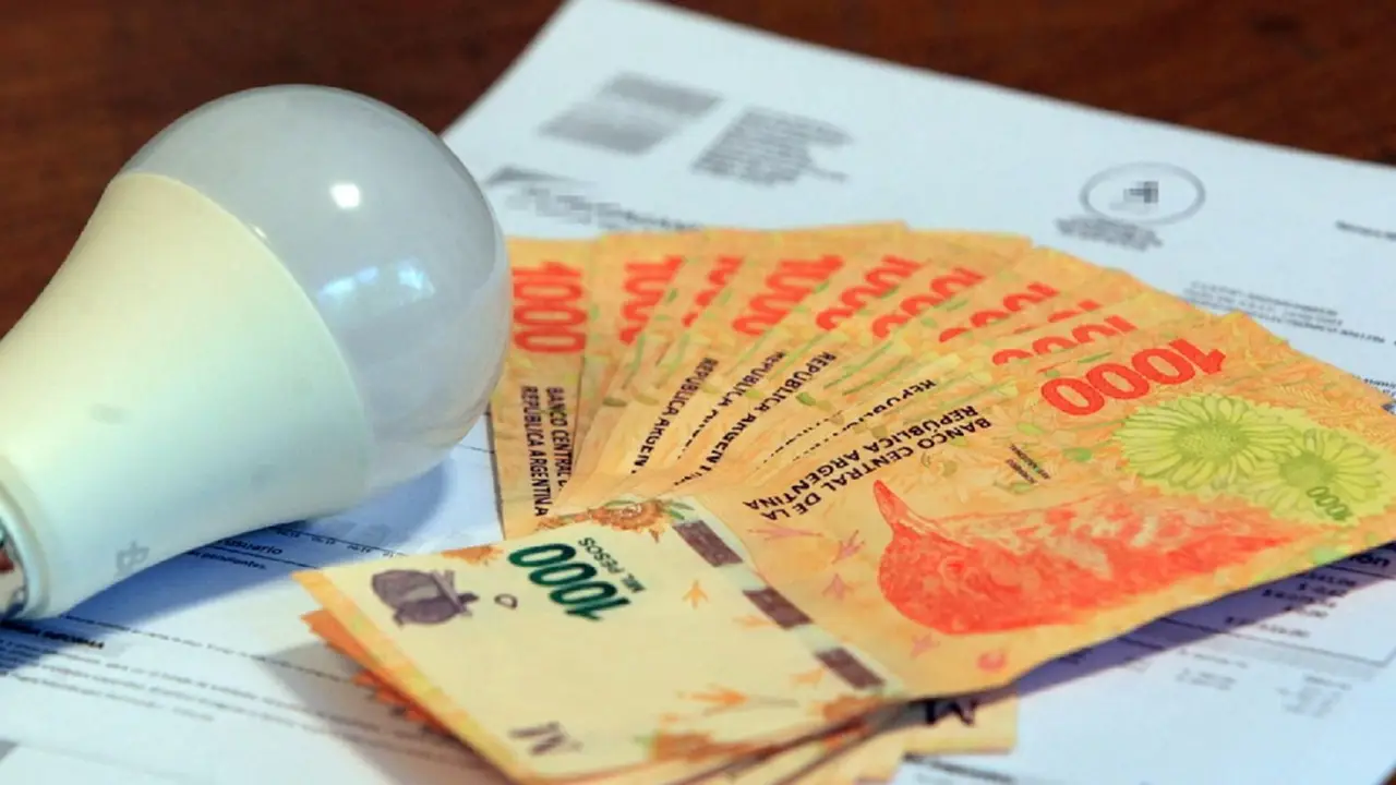 Denuncian que el Gobierno recategorizó mal a millones de usuarios de energía eléctrica
