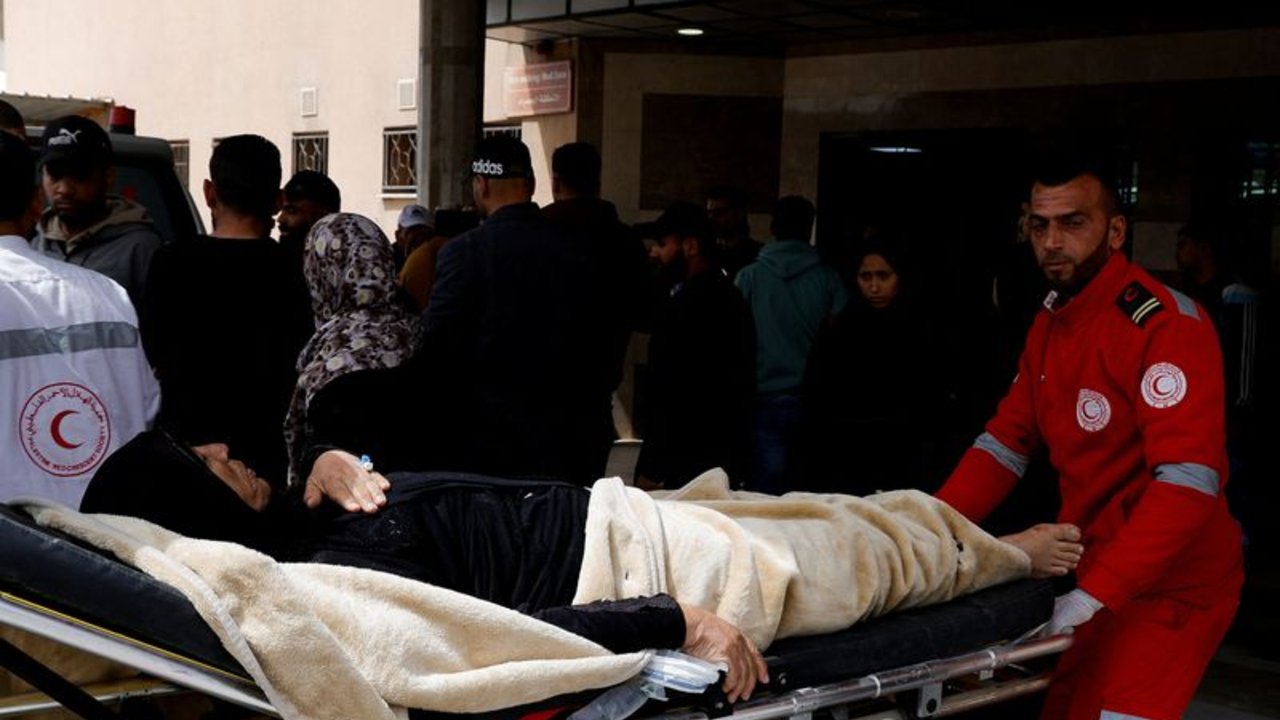 Cruz Roja muestra preocupación por la desaparición de nueve médicos en Gaza