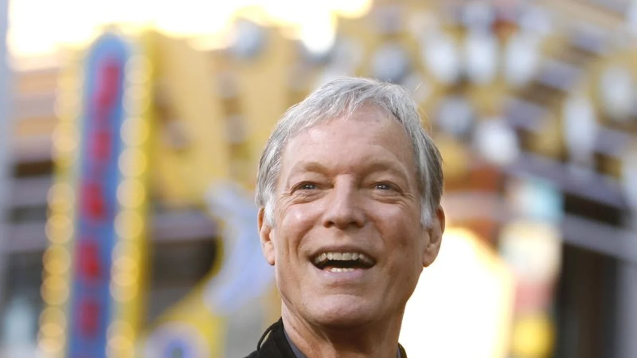 Muere a los 90 años el galán Richard Chamberlain, protagonista de "El pájaro canta hasta morir"
