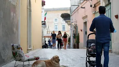 La crisis demográfica italiana se agrava y los nacimientos alcanzan un nuevo mínimo histórico La crisis demográfica italiana se agrava y los nacimientos alcanzan un nuevo mínimo histórico